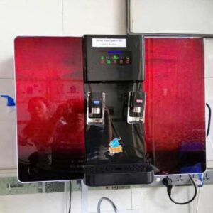 May loc nuoc treo tuong Aqua nong lanh nguoi