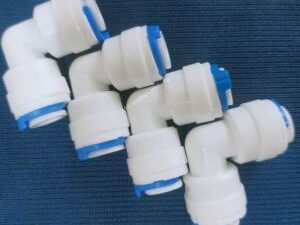 Co vuông nối nhanh ống phi 10